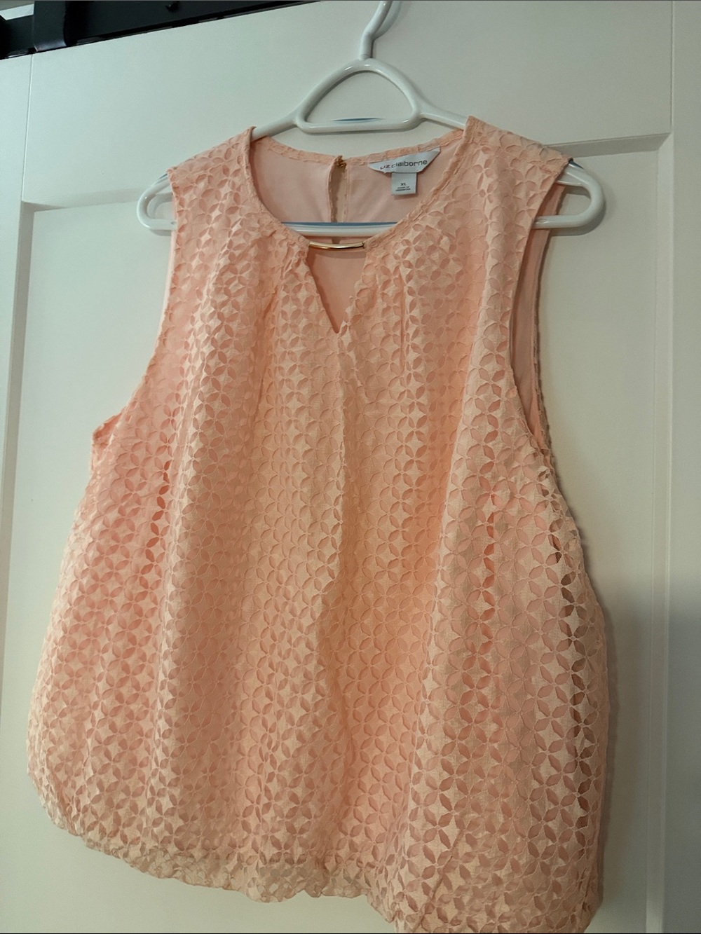 Liz Claiborne Peach Lace-Overlay Sleeveless Top
